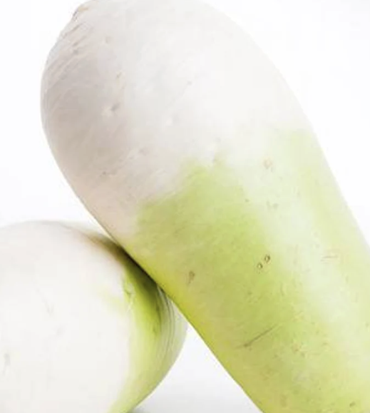 This Korean radish soup, known as Mu Guk, is simple, deeply comforting, and incredibly delicious without requiring complicated steps or hard-to-find ingredients.

This is one of those soups that feels like it belongs in your regular rotation. This is the kind of recipe you make on a quiet day at home, when you want something warm, nourishing, and easy. It comes together with minimal effort, but the flavor feels like something that took much longer.